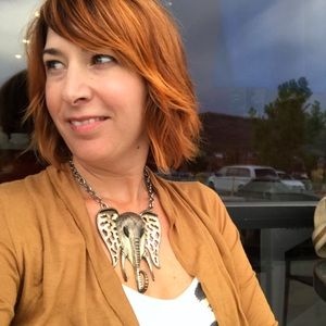 Meet your Posher, Melissa